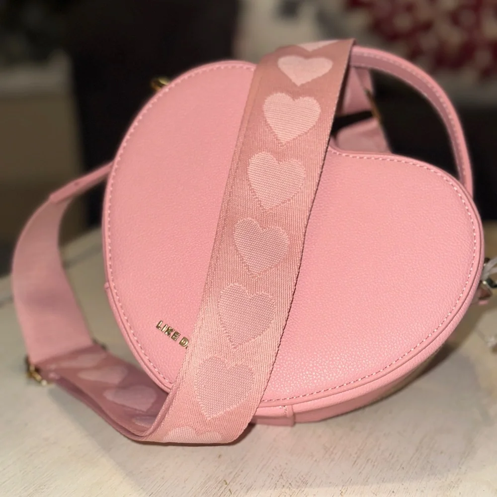 Like Dreams Pink Zipper Heartbreaker Valentines Day Heart Shaped Purse. New - Picture 2 of 7